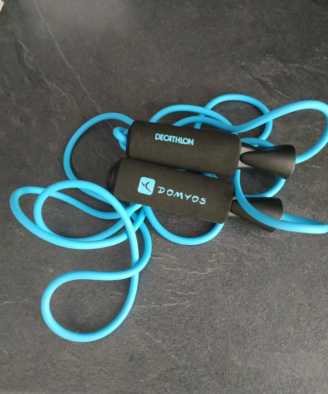 Corde a sauter decathlon bleu