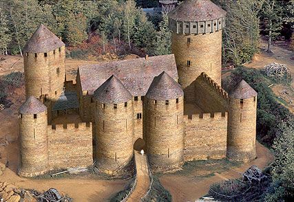 Chateau de guedelon wikipedia