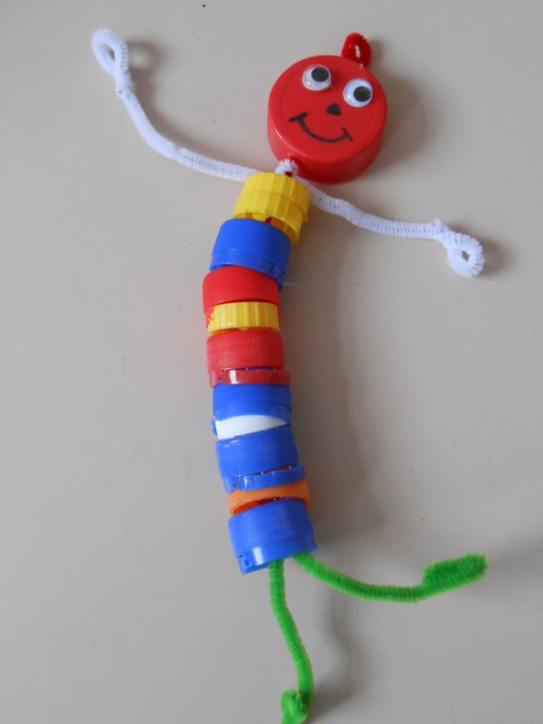 Bonhomme en bouchon plastique