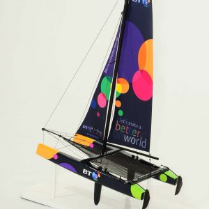 Maquette catamaran miniature