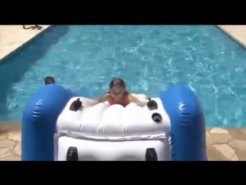 Toboggan gonflable pour piscine enterrée intex