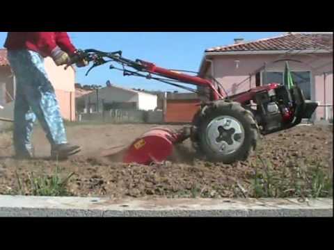 Location motoculteur charrue kiloutou