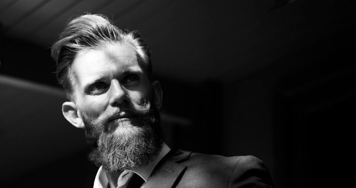 Cire a moustache maison