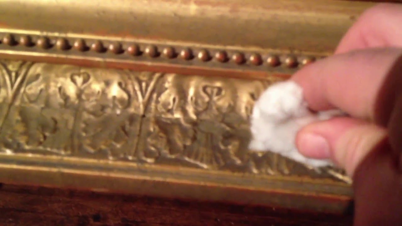 Comment nettoyer un cadre ancien doré