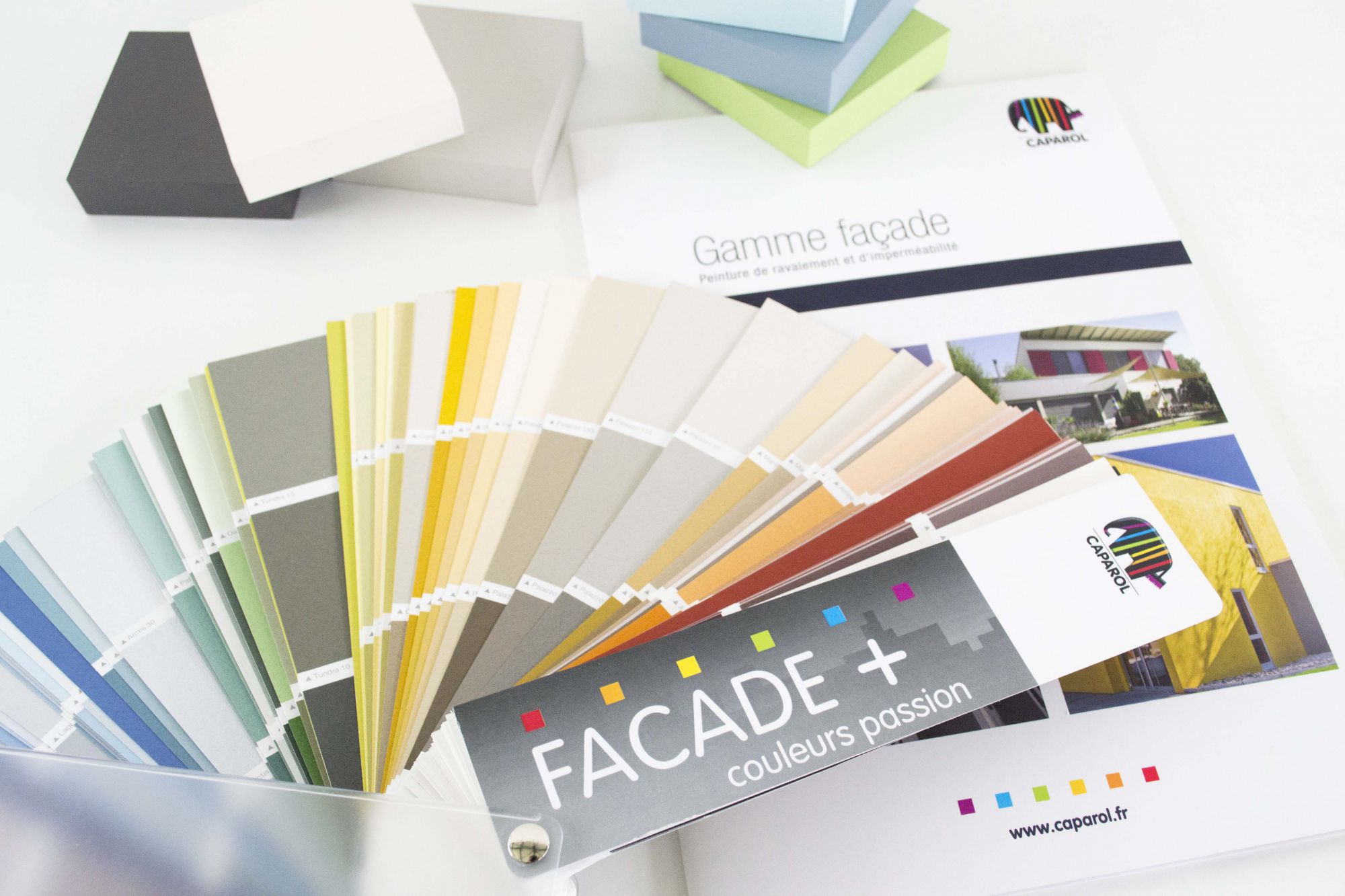 Preparation couleur peinture batiment