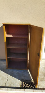 Armoire garde manger en bois